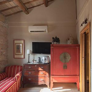Budget Kamer met een King Size Bed